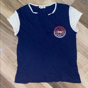Billabong Tee XS V-neck
